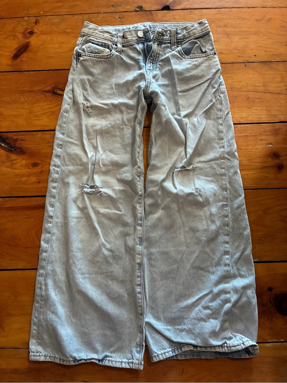 Old Navy Light Blue Wide-Leg Ripped Jeans